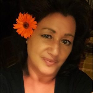 Meet your Posher, Gina